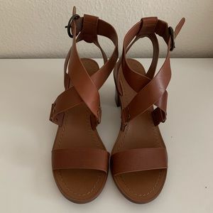 Banana Republic Leather Sandals Size 9